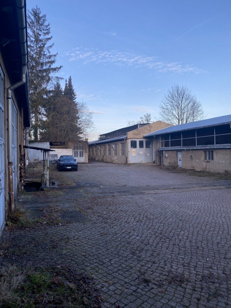 IMG_2110 Waldheim Halle / Lager / Produktion Solar-Investment mit Cashflow: 2.765 m� Hallenfl�che vermietet auf 4.100 m� (VB)